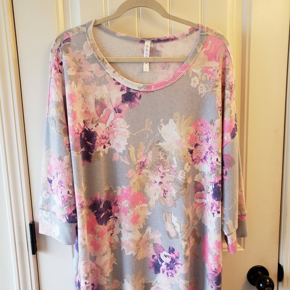 Dear Scarlett 3/4 Sleeve Floral Knit Top